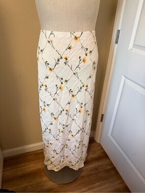 Abercrombie & Fitch White Maxi Skirt with Yellow Floral Vine Print